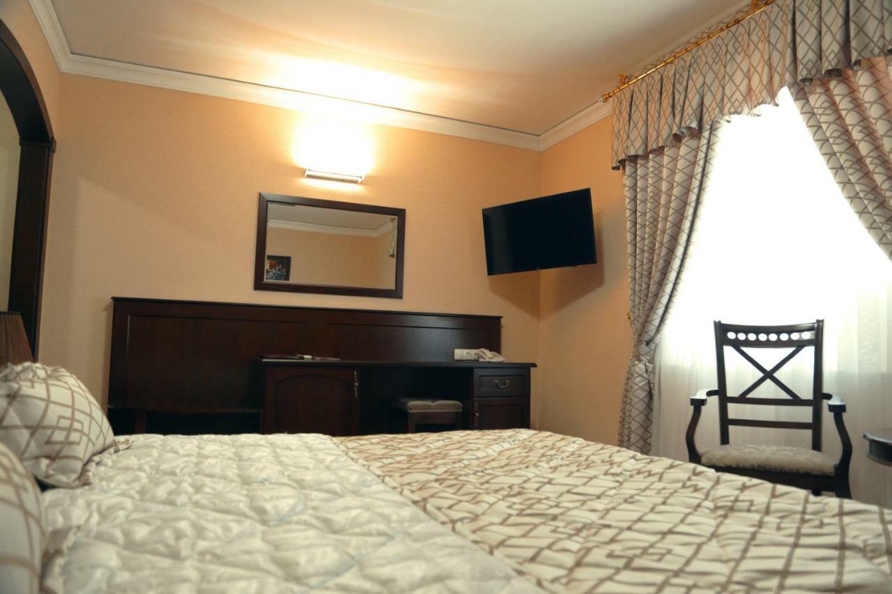 Bravolyuks Hotel Urgench Esterno foto